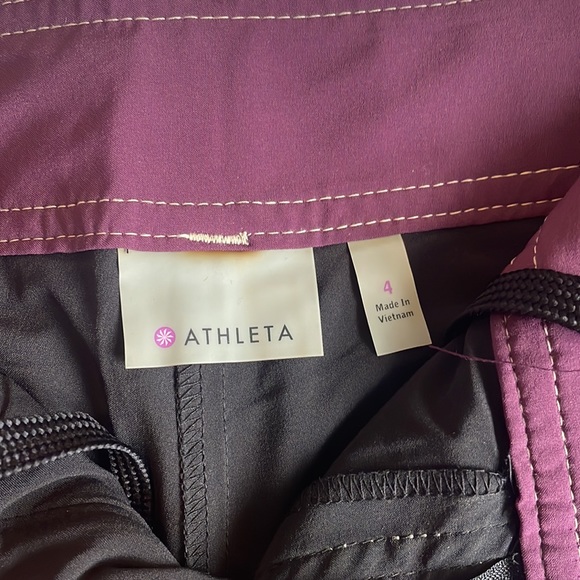Athleta Hiking Skort - Picture 4 of 4